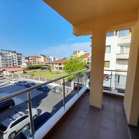 Apartment Perla View